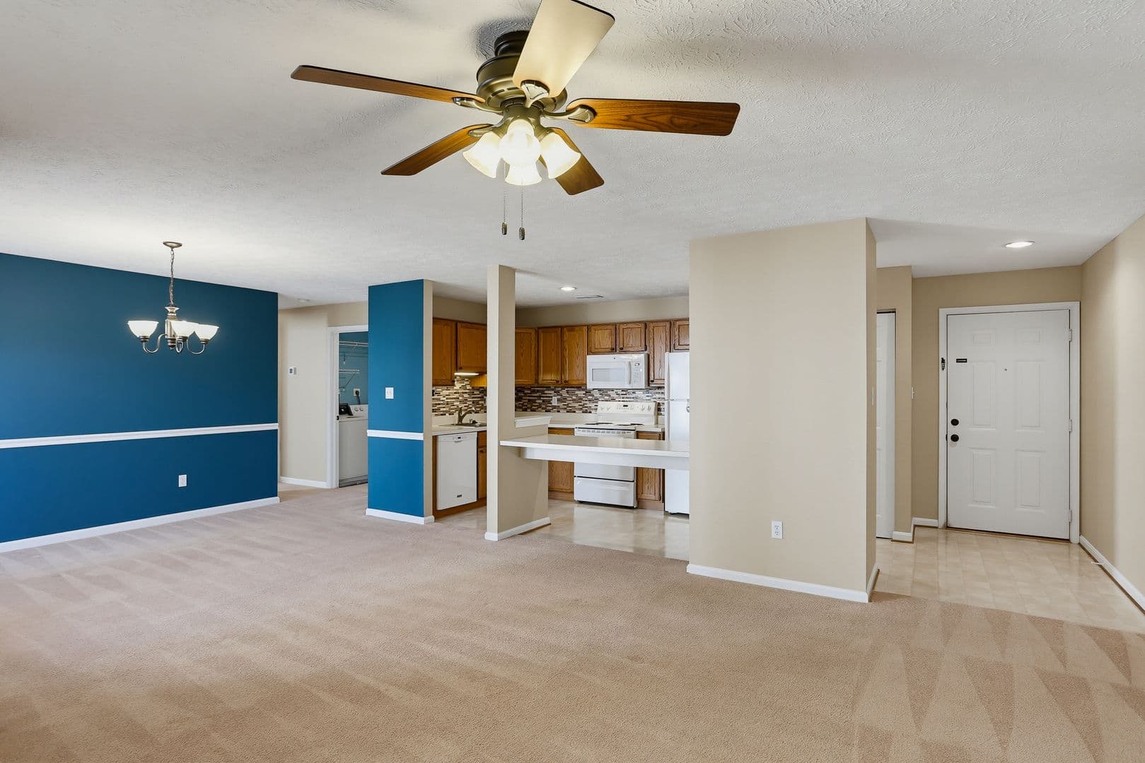 Frederick House: 2102 Whitehall Rd Unit #1C