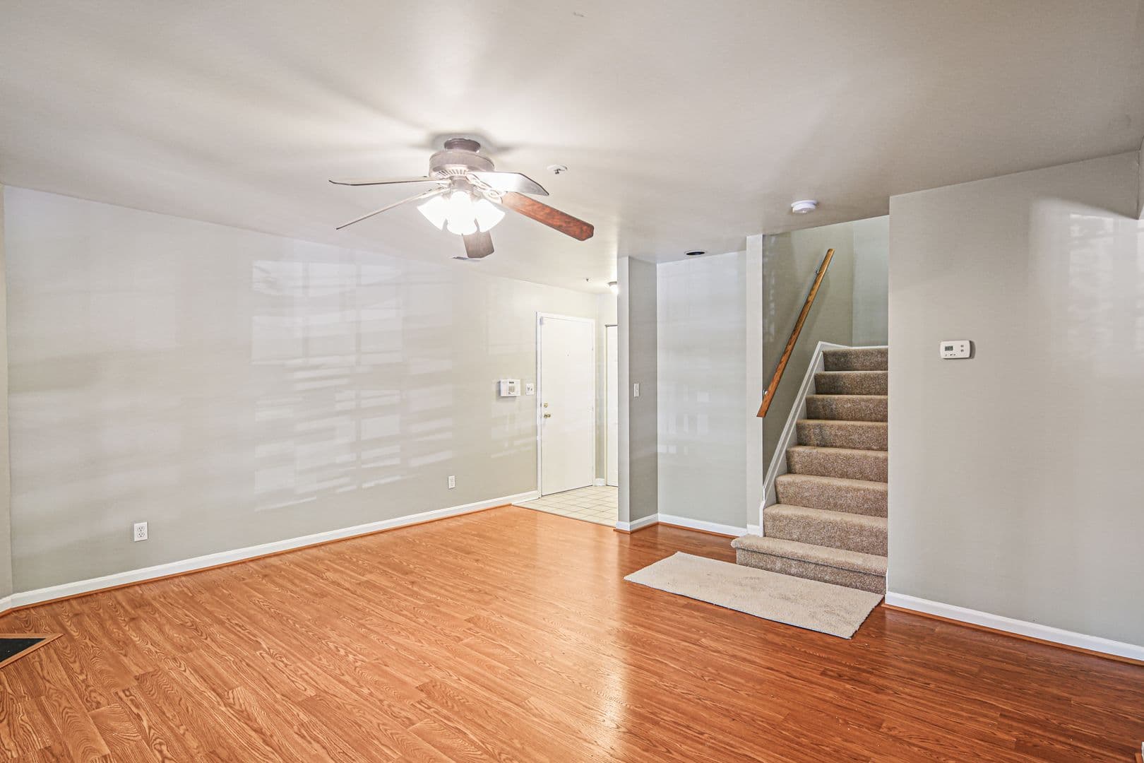 Columbia House: 4906 Columbia Road