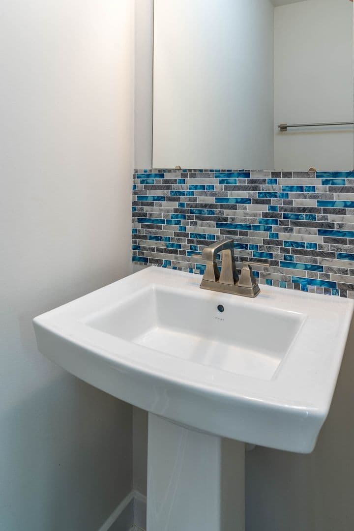 Ijamsville Townhome: 6021 Etterbeek Street