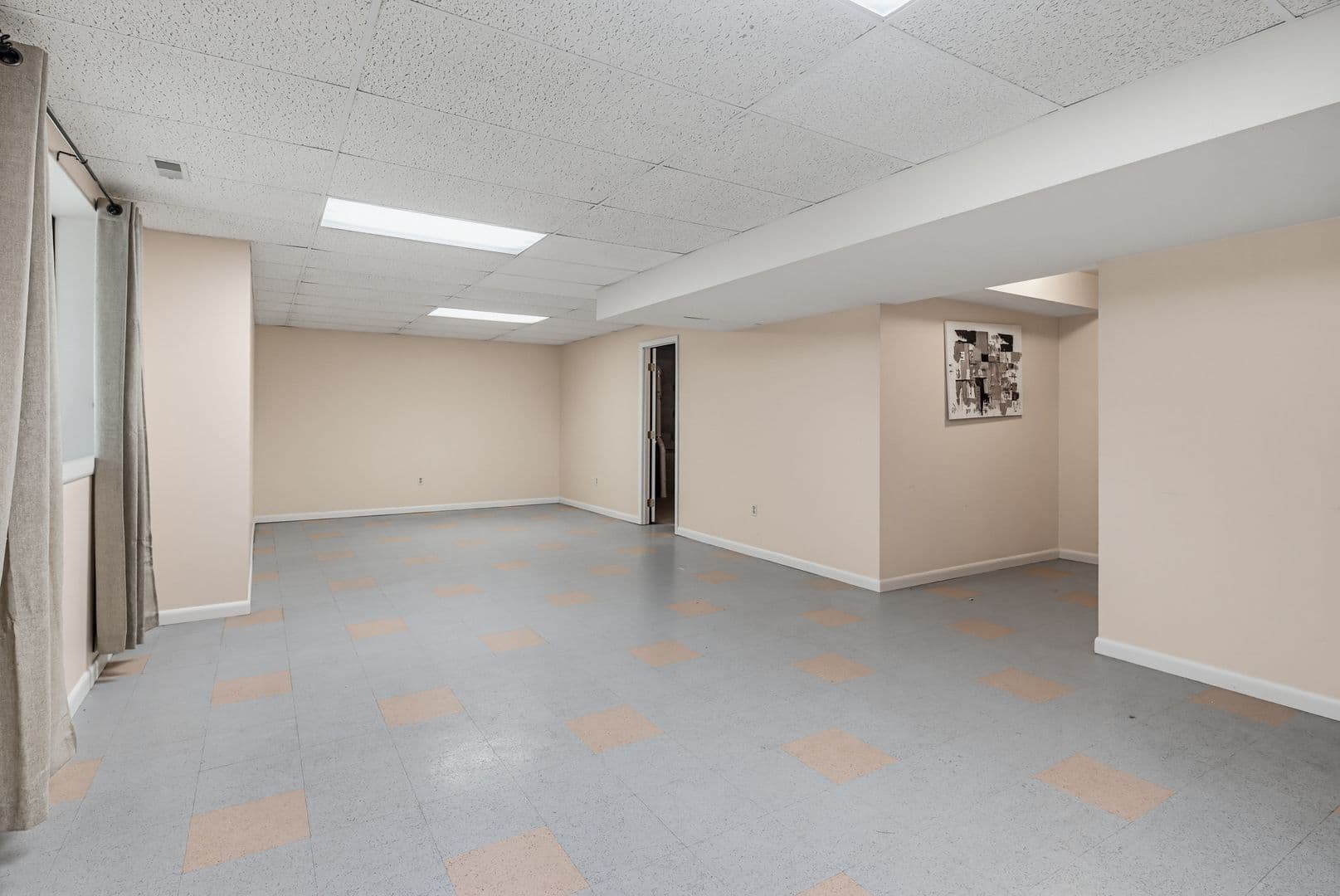 Columbia House: 6103 Triangle Drive
