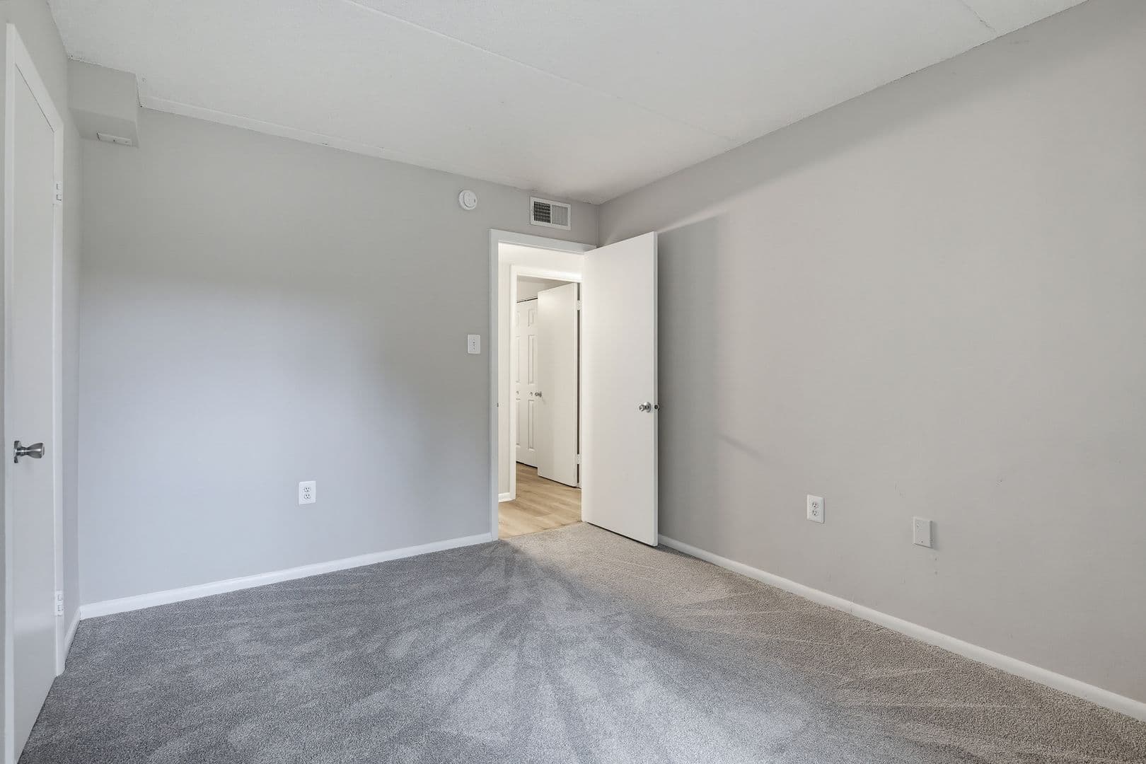 Columbia House: 5247 W Running Brook Apt 101