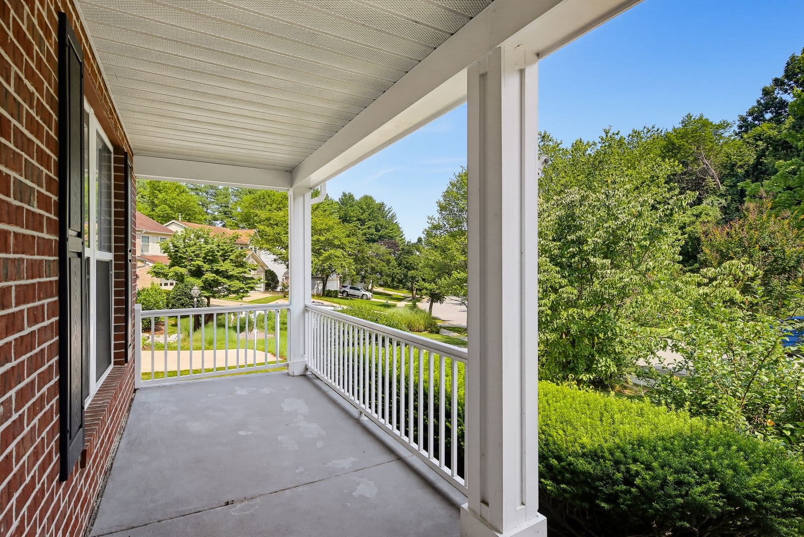 Clarksville House: 6505 Autumn Wind Cir