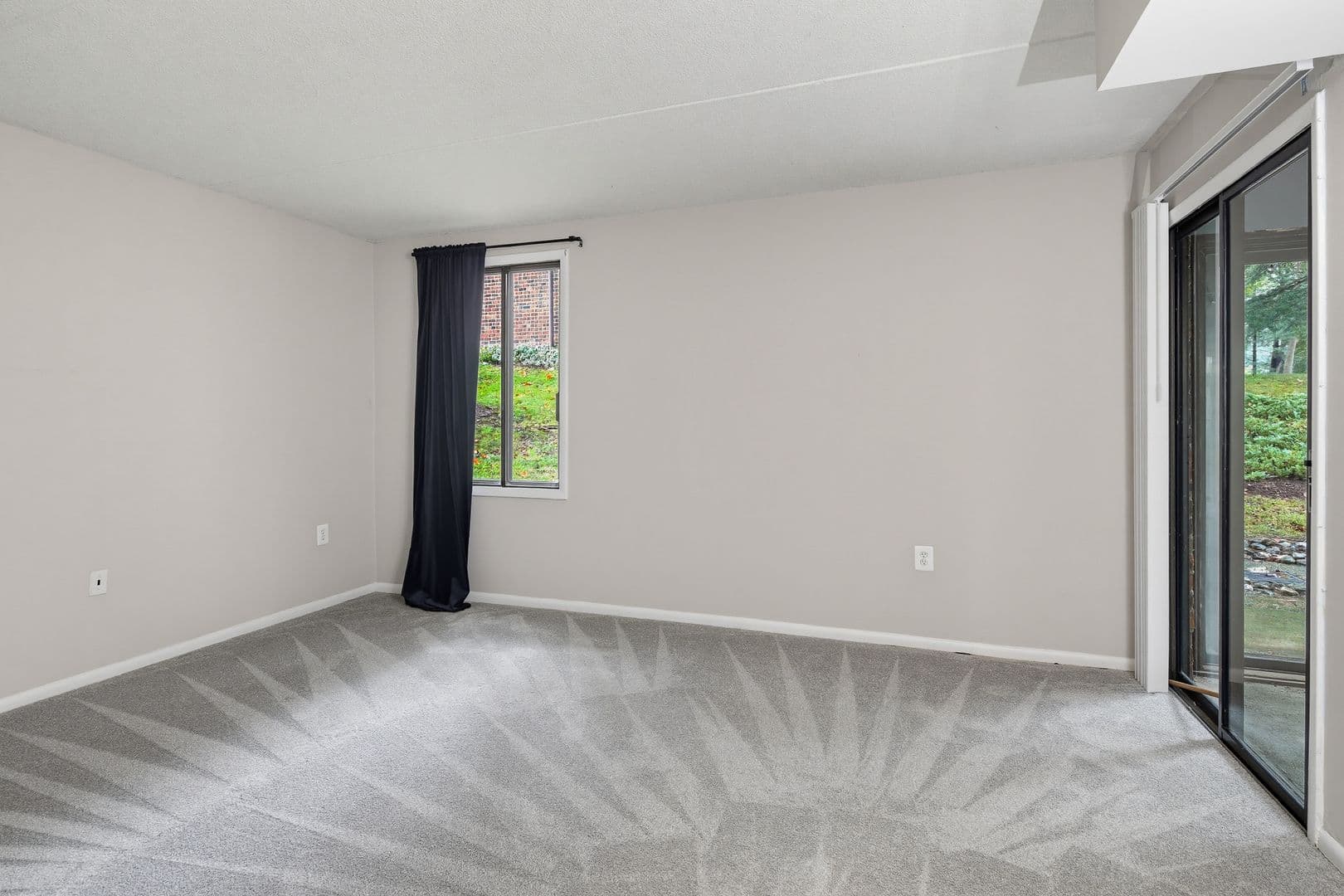 Columbia House: 5247 W Running Brook Apt 101