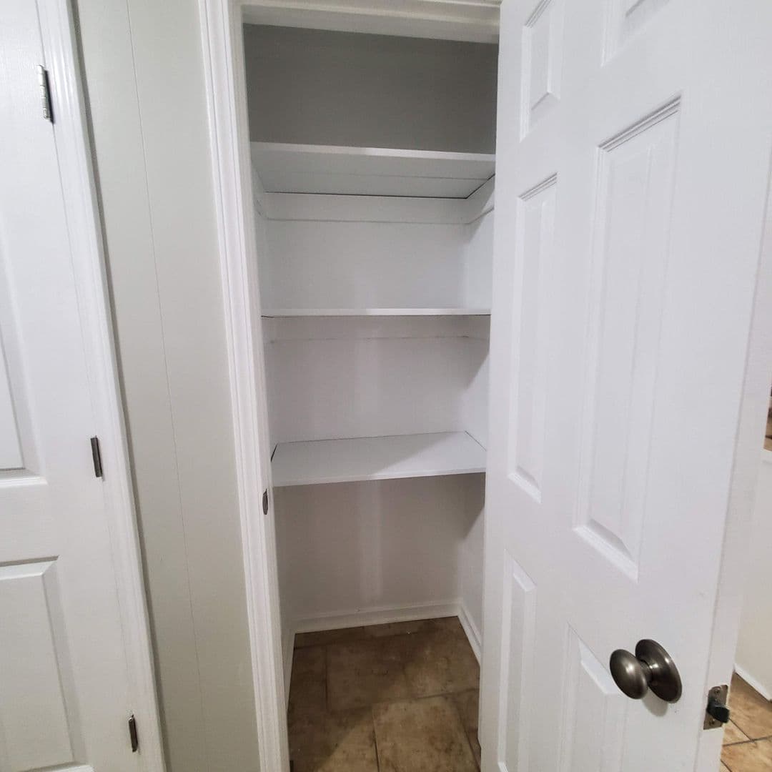 Sherwood House: 702 Wildwood