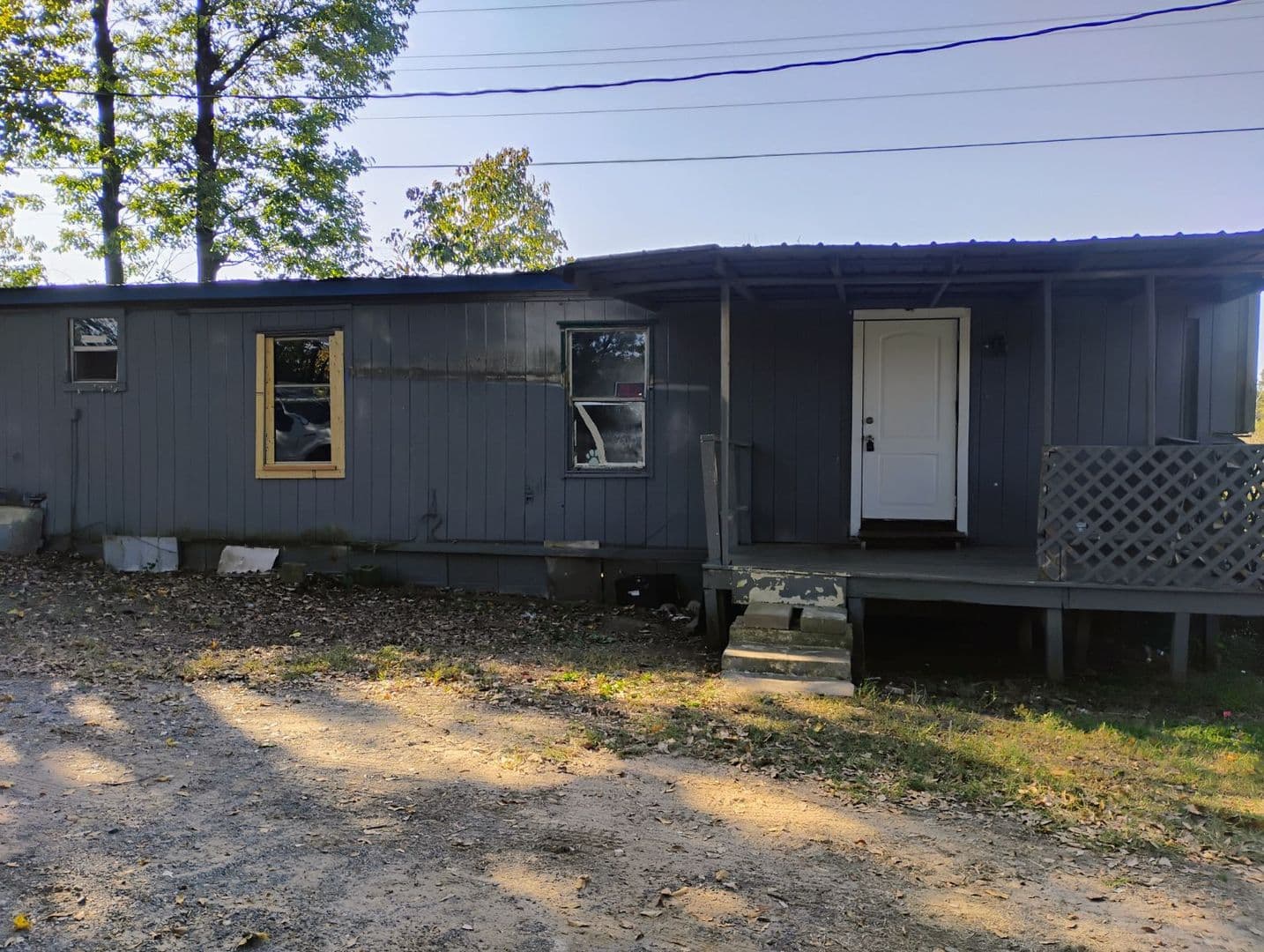 NLR House: 5818 Snoopy Ln