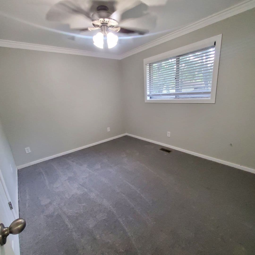 Sherwood House: 702 Wildwood