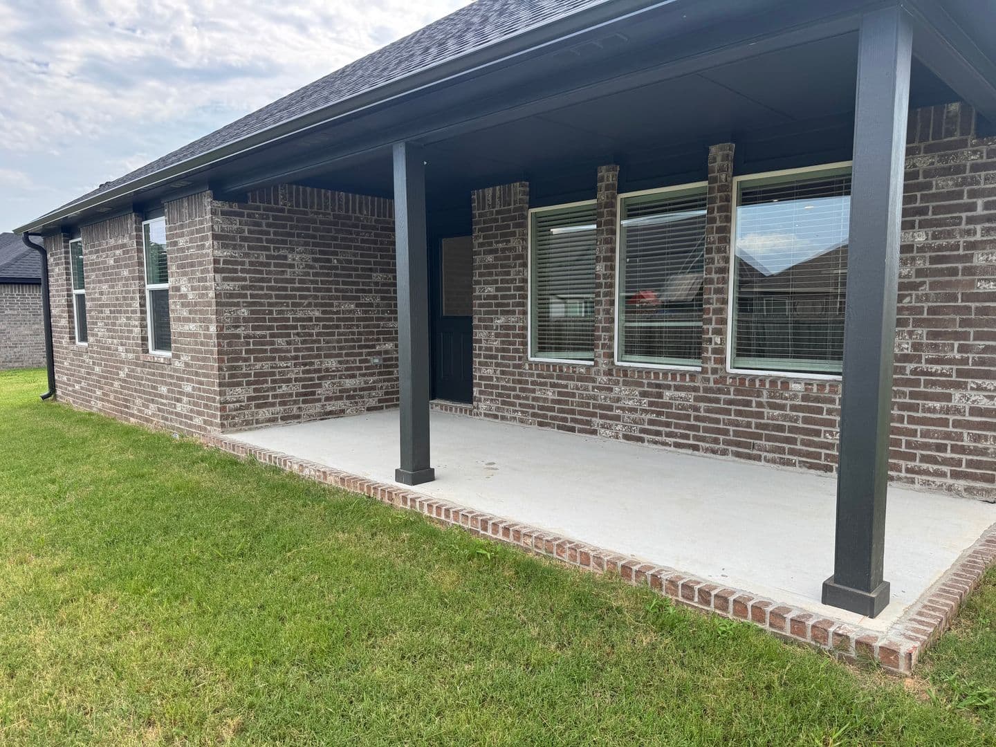 Alexander House: 6316 Warwick