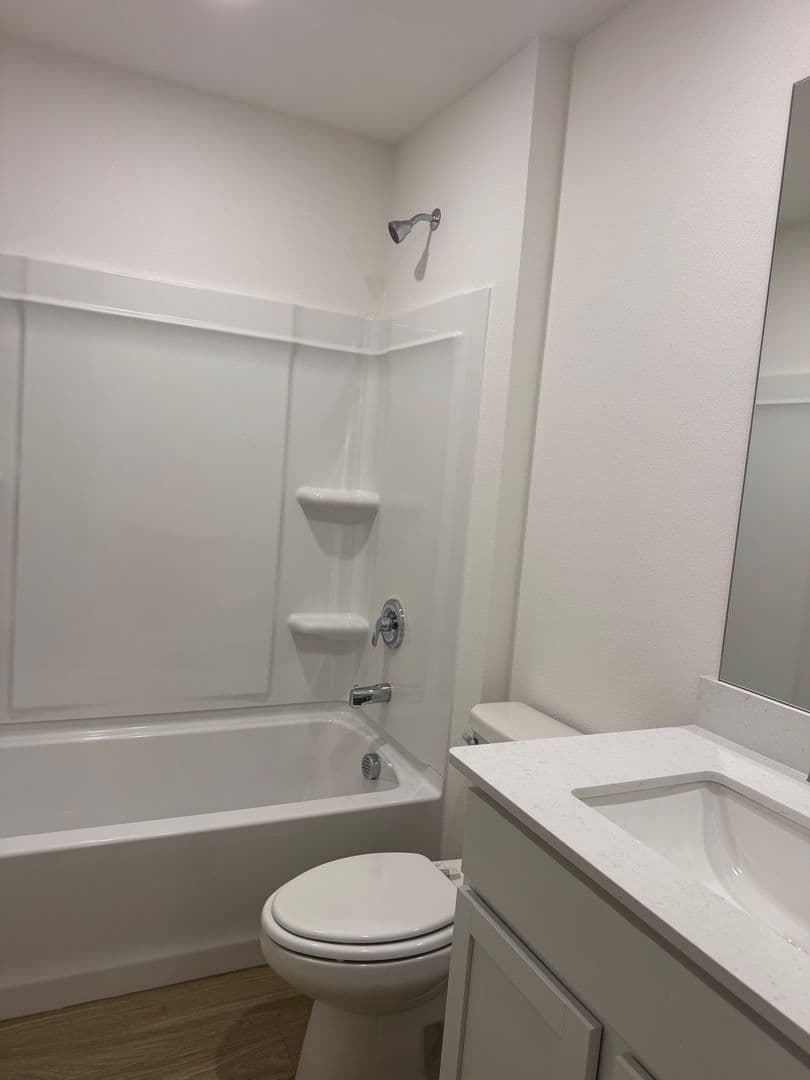 Alexander House: 6316 Warwick