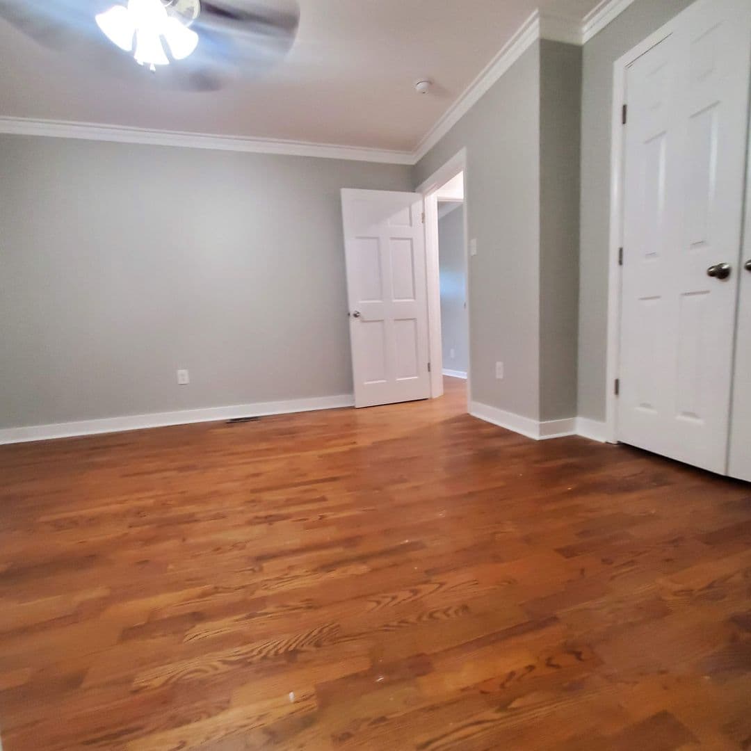 Sherwood House: 702 Wildwood
