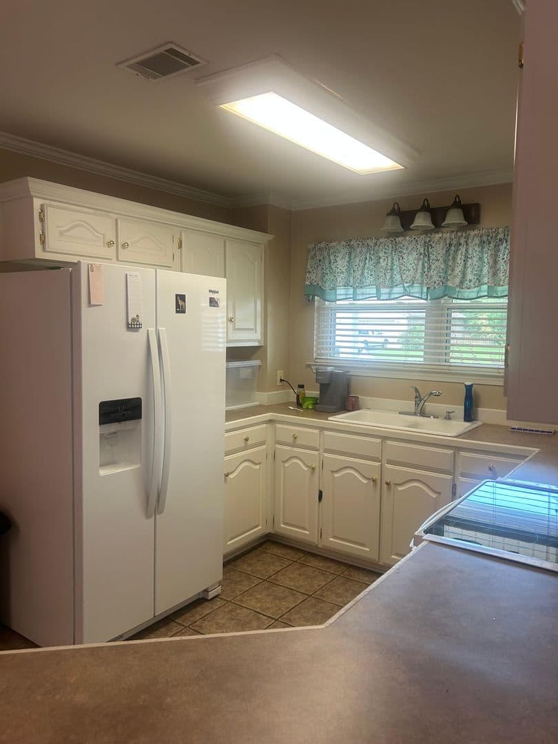Heber Springs House: 1611 Roe's Ridge