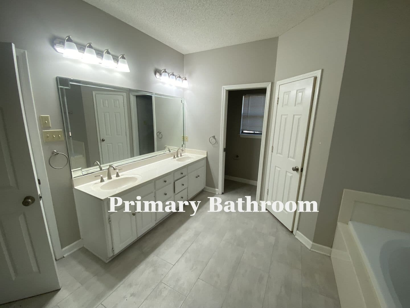 Jacksonville House: 4502 Pennpointe Pl