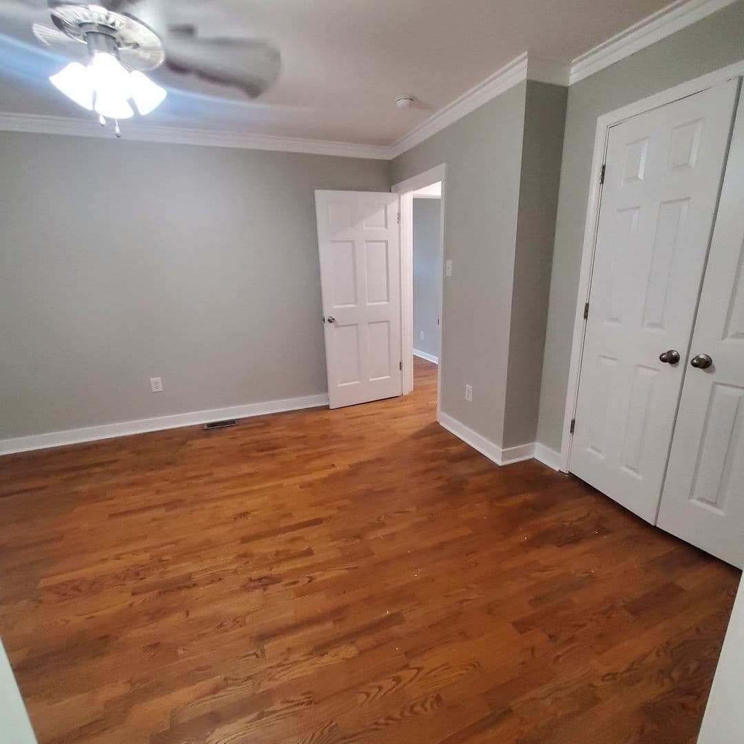 Sherwood House: 702 Wildwood