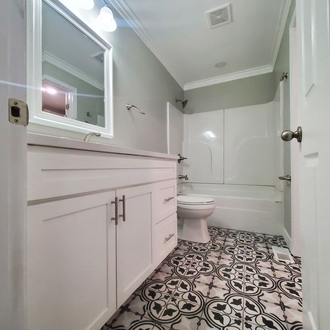 Sherwood House: 702 Wildwood
