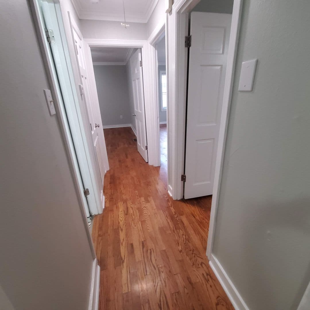 Sherwood House: 702 Wildwood