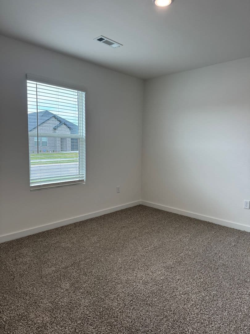 Alexander House: 6316 Warwick