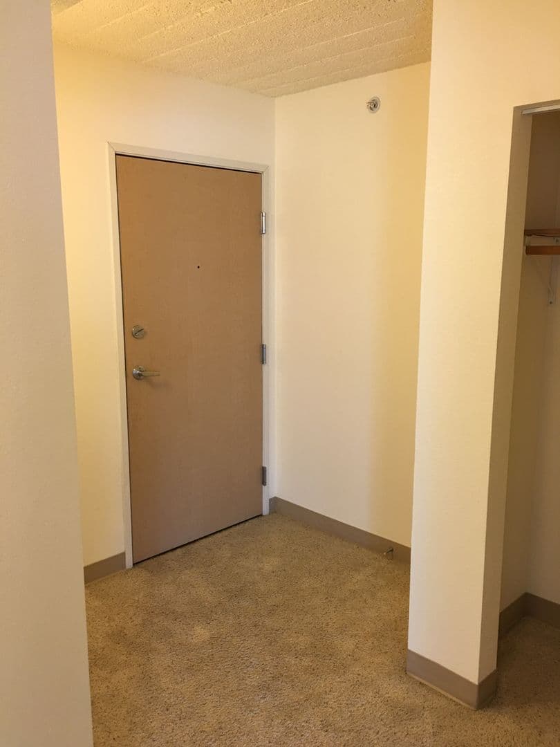 Anchorage Apartment: 337 E. 4th Ave.