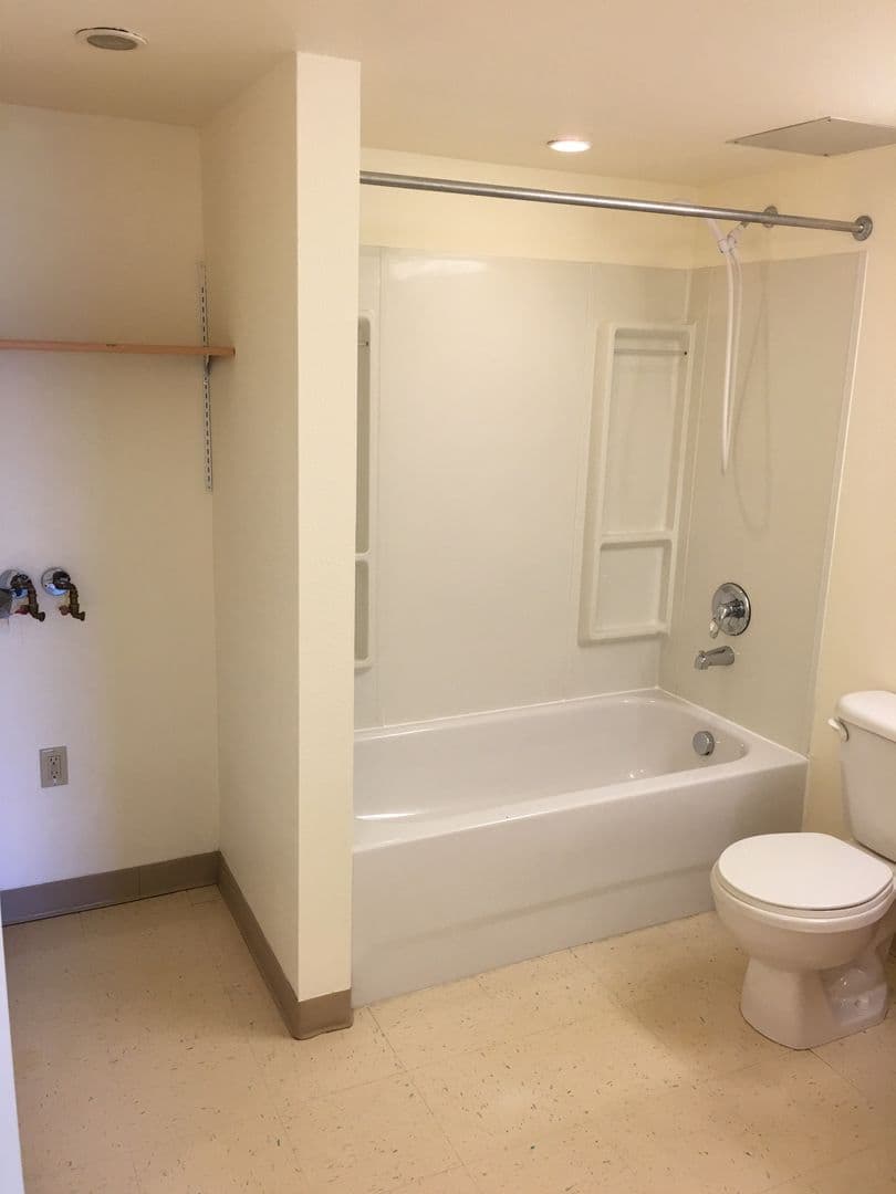 Anchorage Apartment: 337 E. 4th Ave.