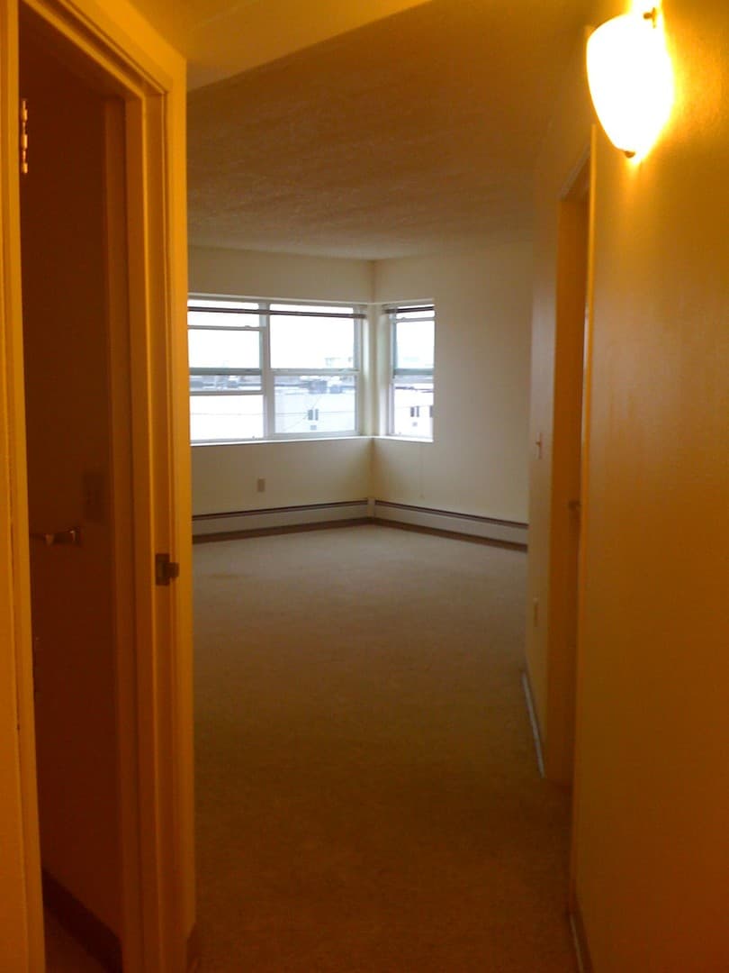 Anchorage Apartment: 337 E. 4th Ave.