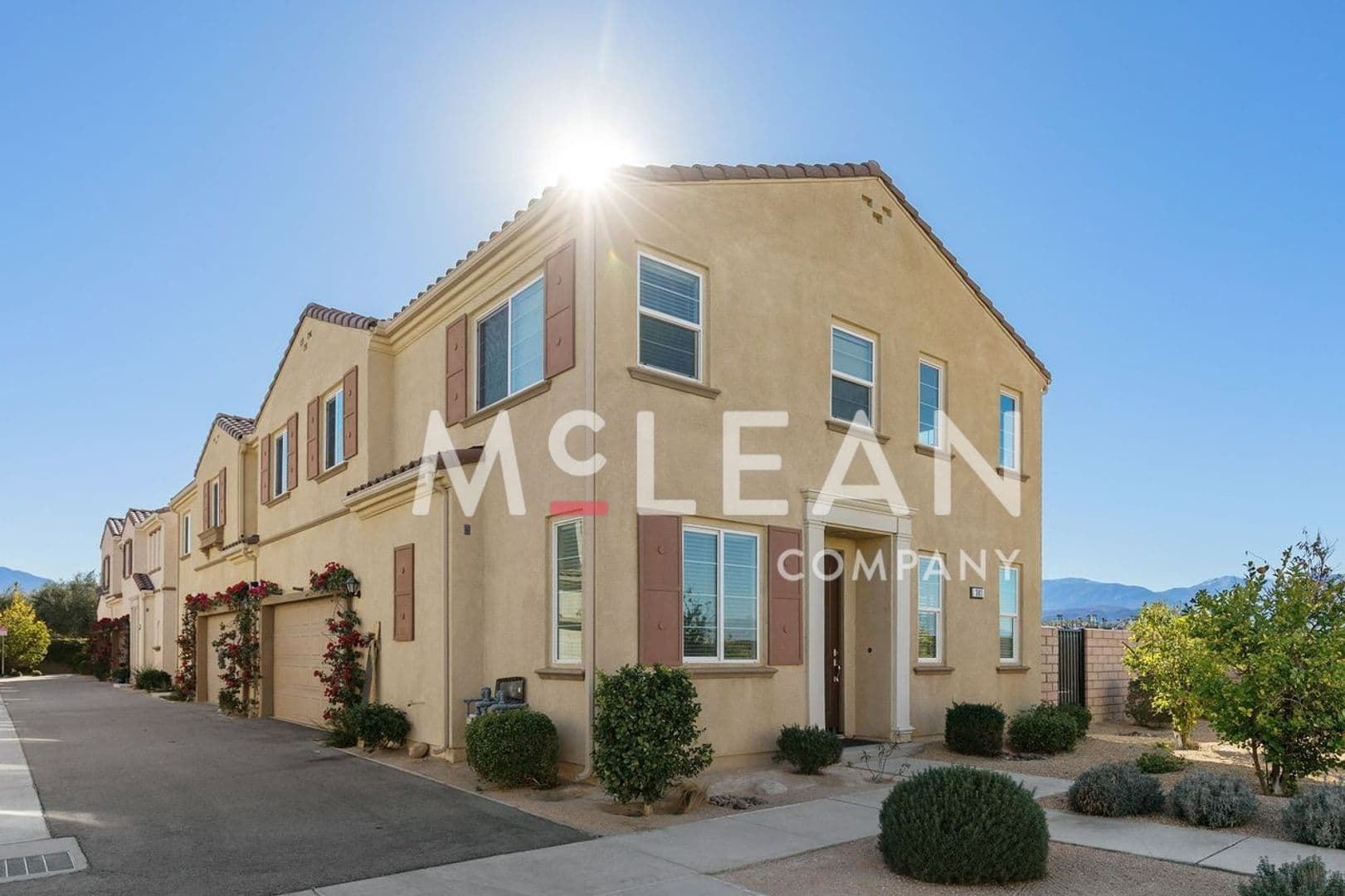 Palm Desert House: 301 Paseo Gusto