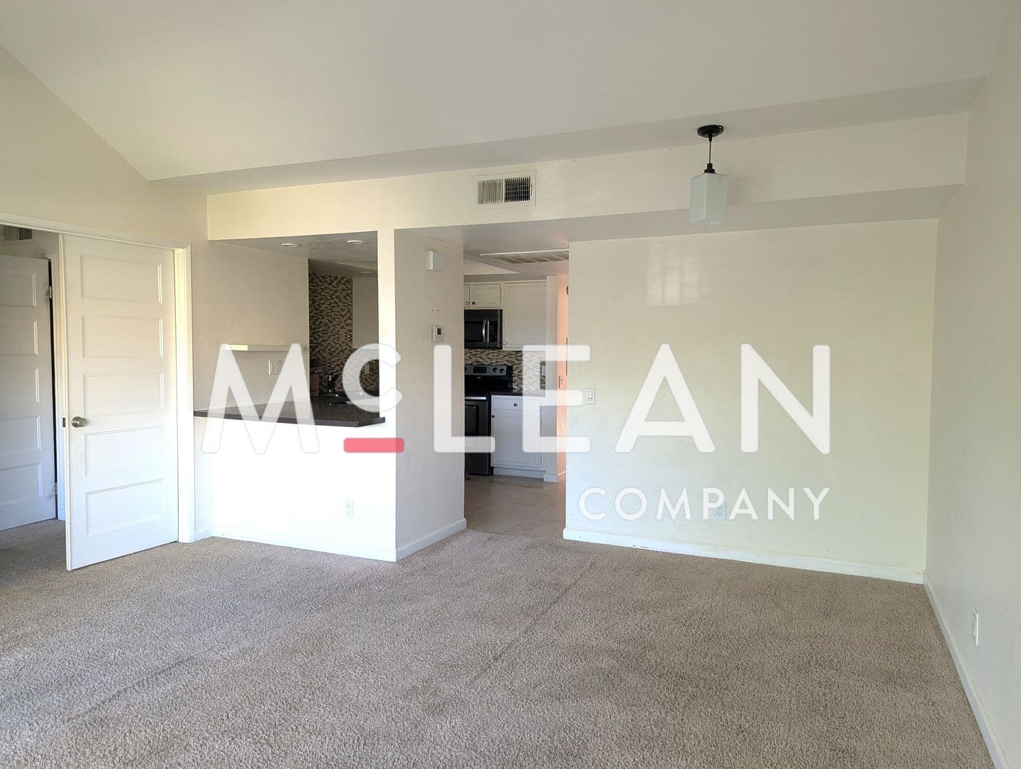 Cathedal City House: 32505 Candlewood Drive