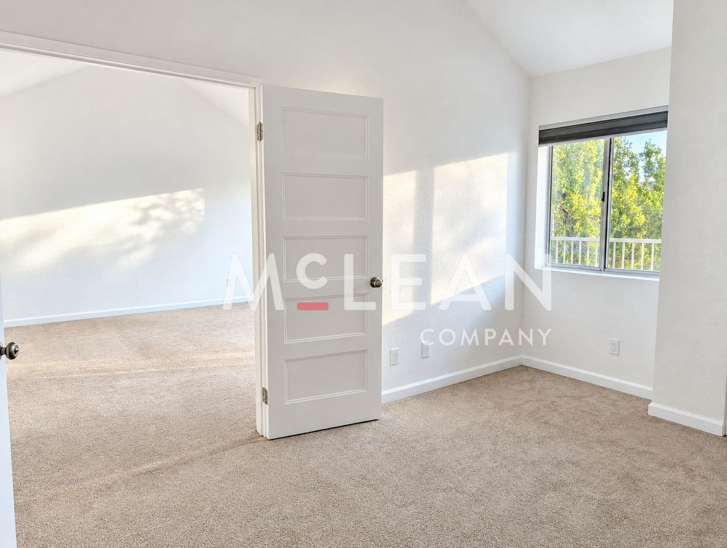 Cathedal City House: 32505 Candlewood Drive
