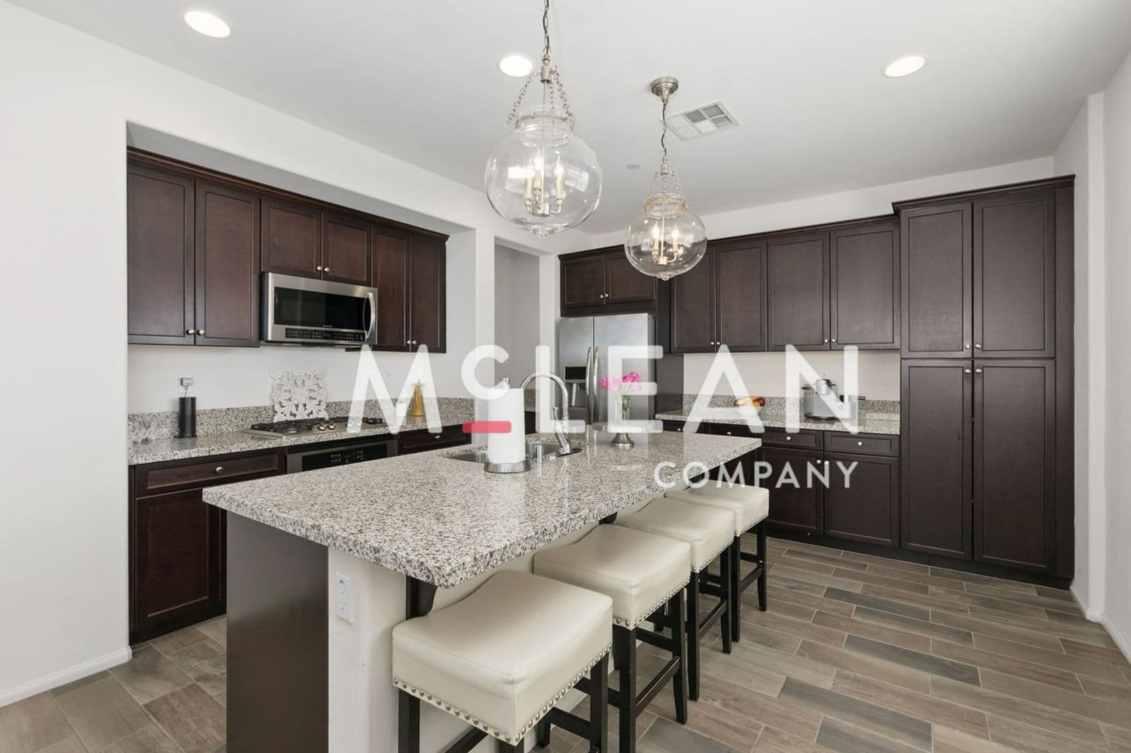 Palm Desert House: 301 Paseo Gusto