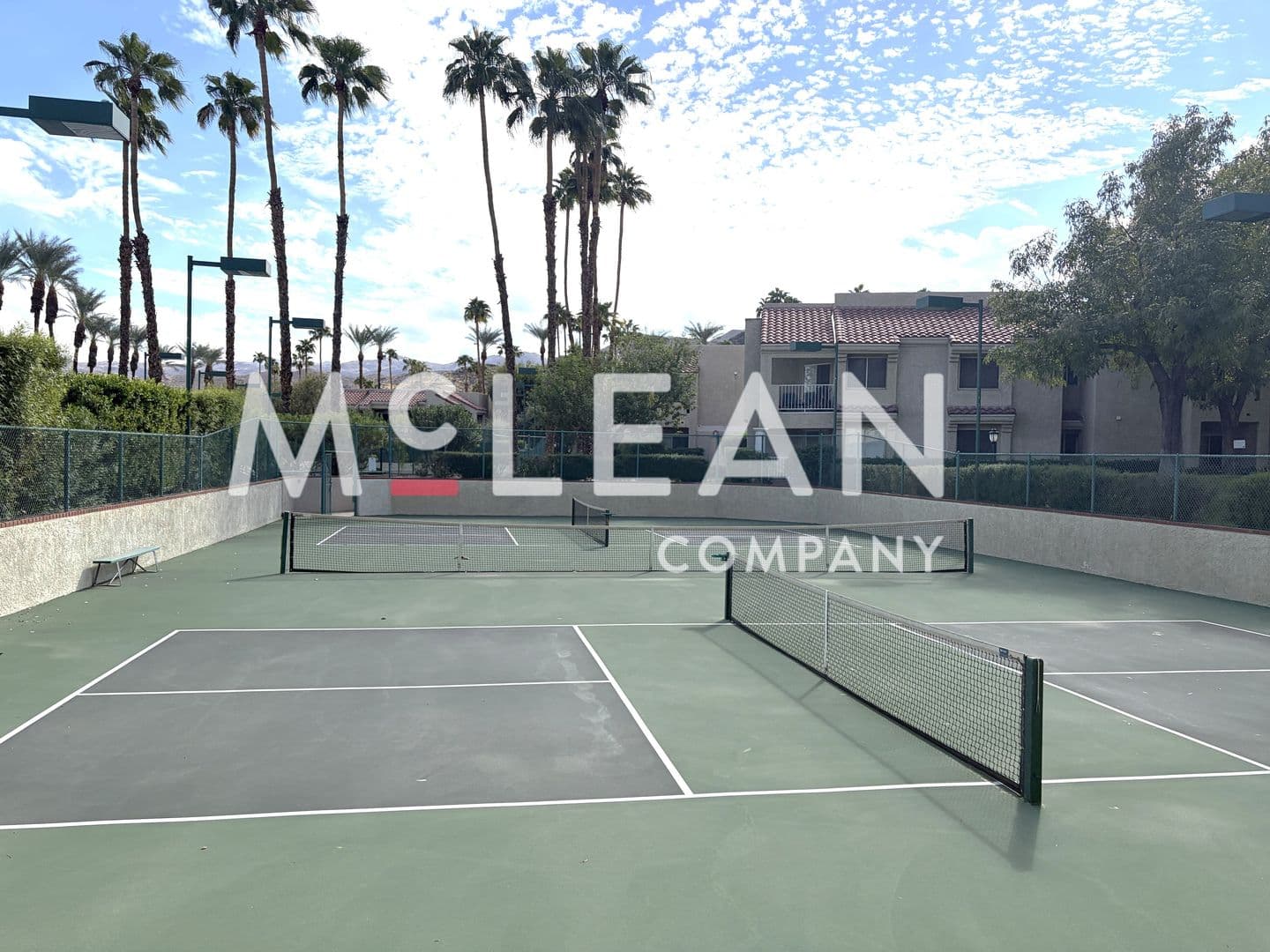 Palm Springs Condo: 2700 Lawrence Crossley Rd