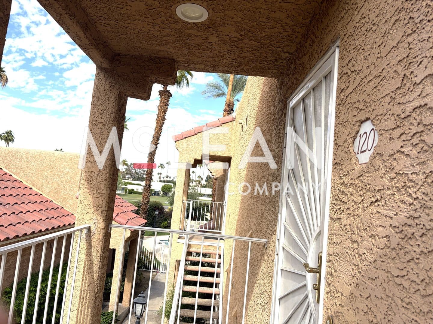 Palm Springs Condo: 2700 Lawrence Crossley Rd