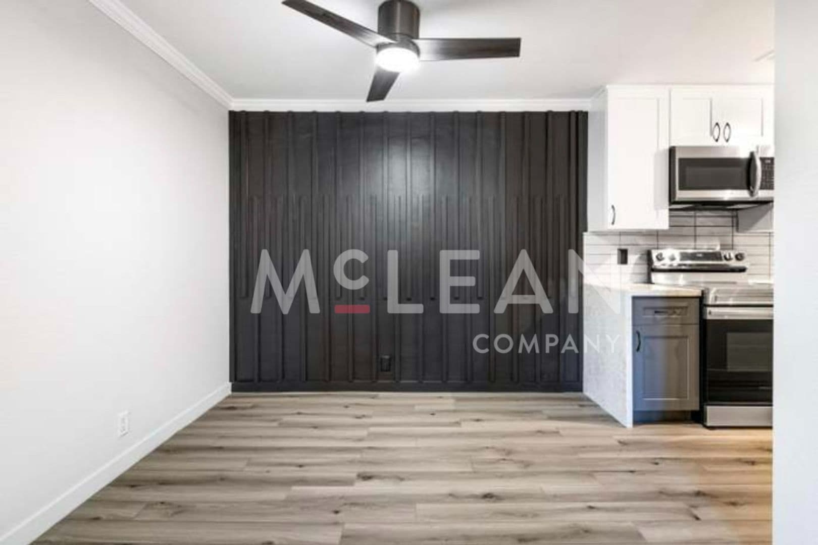 Palm Springs Condo: 2809 N Los Felices Cir East, G212
