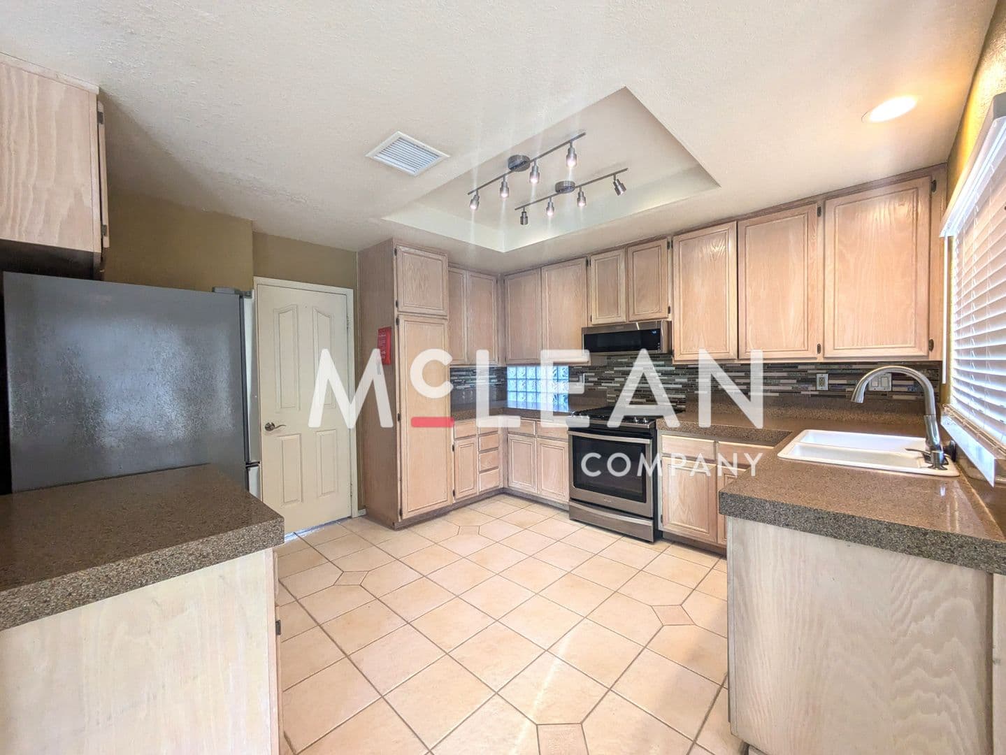 La Quinta House: 44245 Villeta Drive