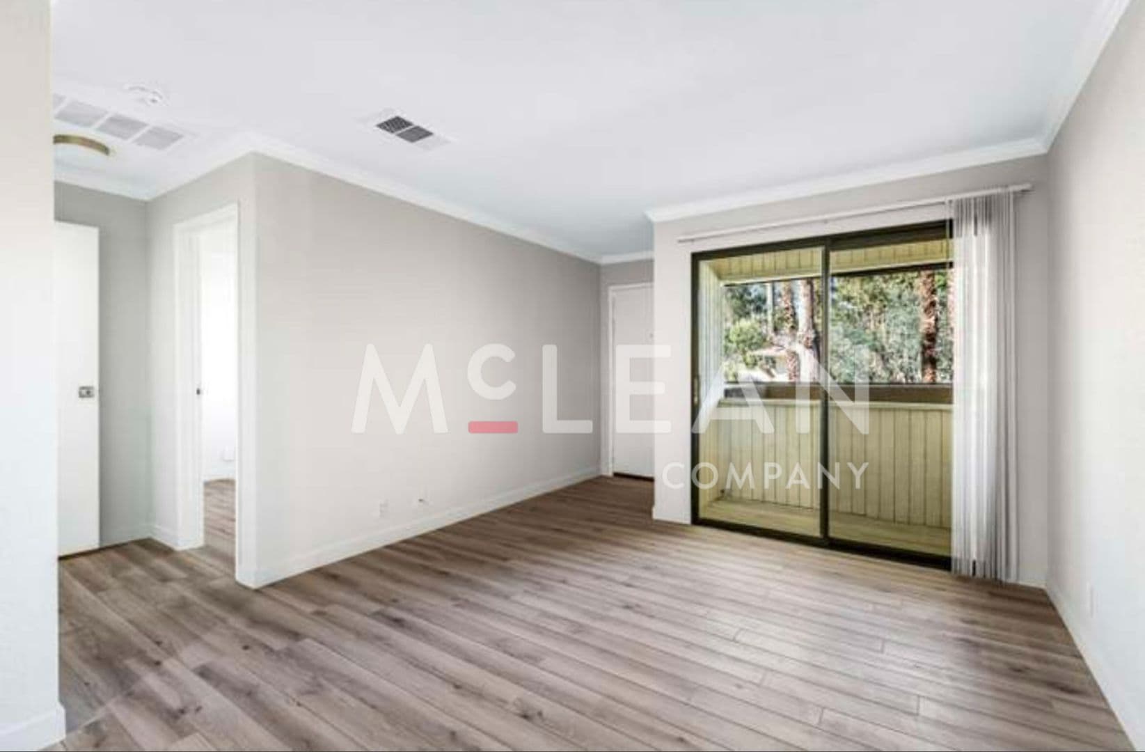 Palm Springs Condo: 2809 N Los Felices Cir East, G212