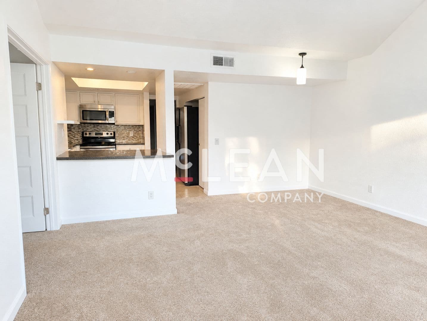 Cathedal City House: 32505 Candlewood Drive
