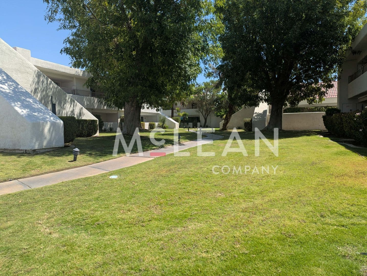 Cathedal City House: 32505 Candlewood Drive