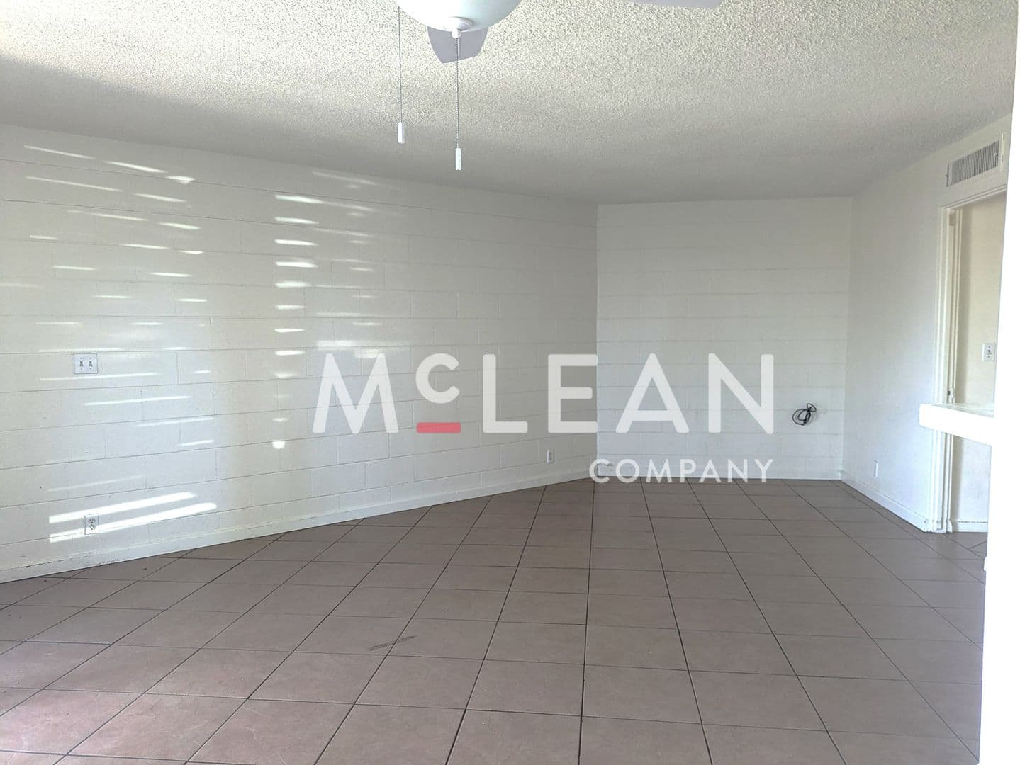Palm Springs Apartment: 630 S Grenfall Road #11