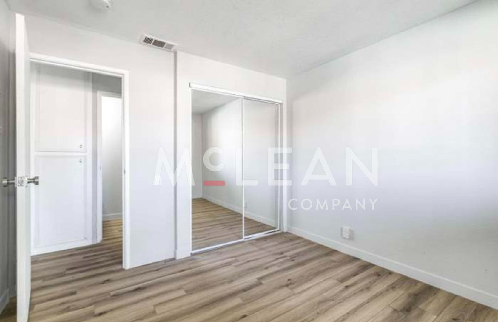 Palm Springs Condo: 2809 N Los Felices Cir East, G212