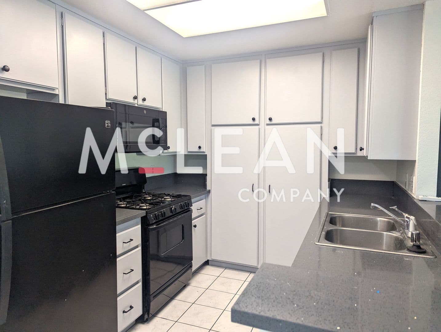 Cathedral City House: 31200 Landau Blvd