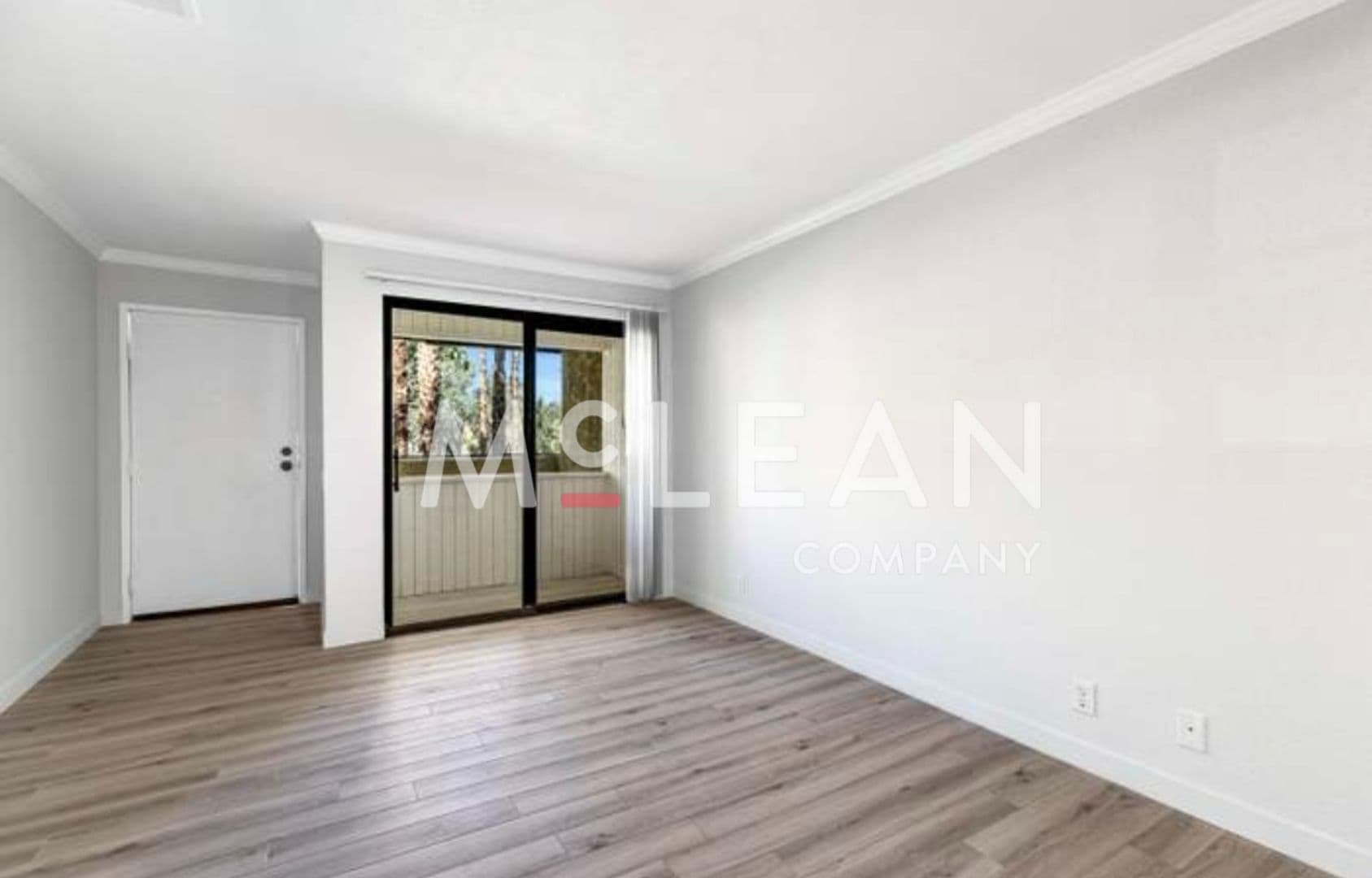 Palm Springs Condo: 2809 N Los Felices Cir East, G212