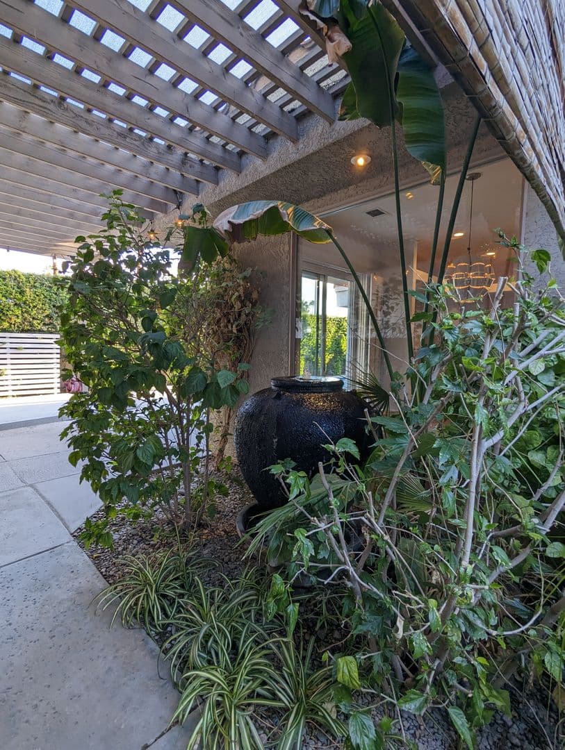 Rancho Mirage House: 1 Mission Palms Drive West