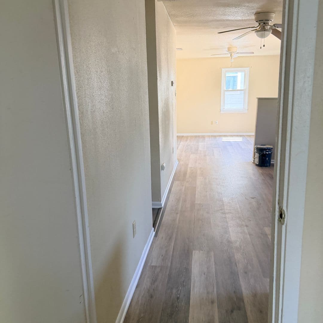Copperas Cove House: 901 S 19th St
