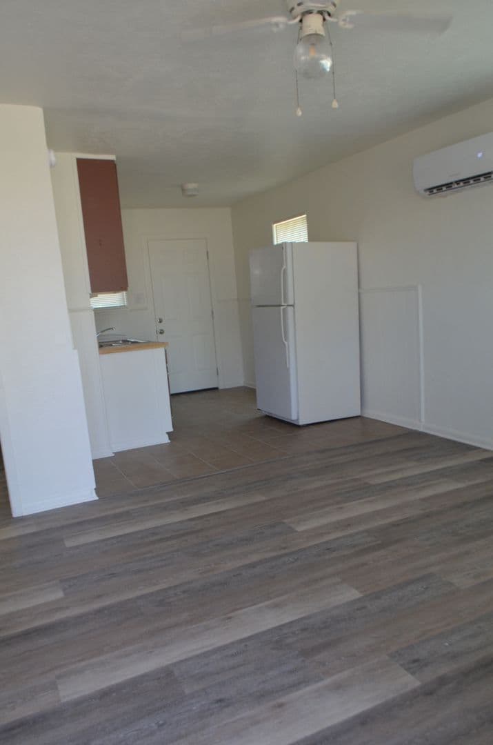 Copperas Cove House: 705 W Ave B