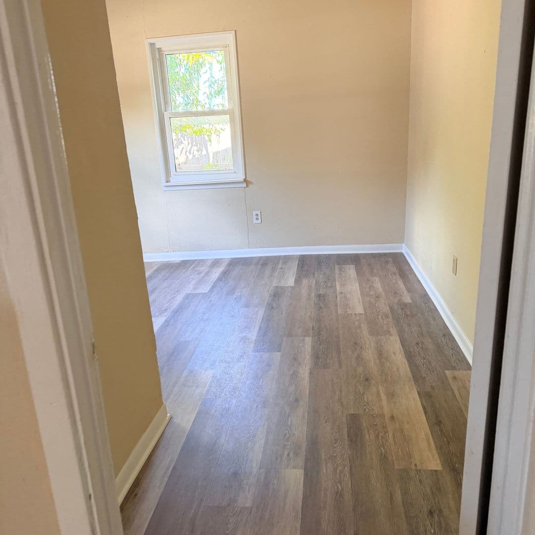Copperas Cove House: 901 S 19th St