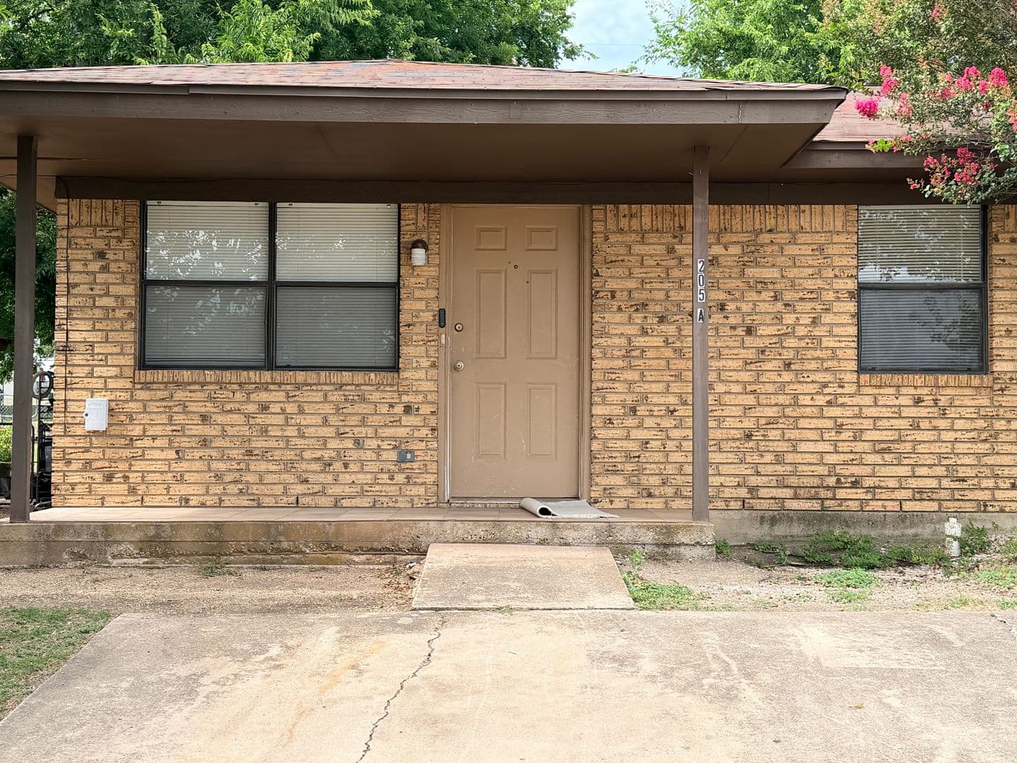 Copperas Cove Apartment: 205 Horseshoe