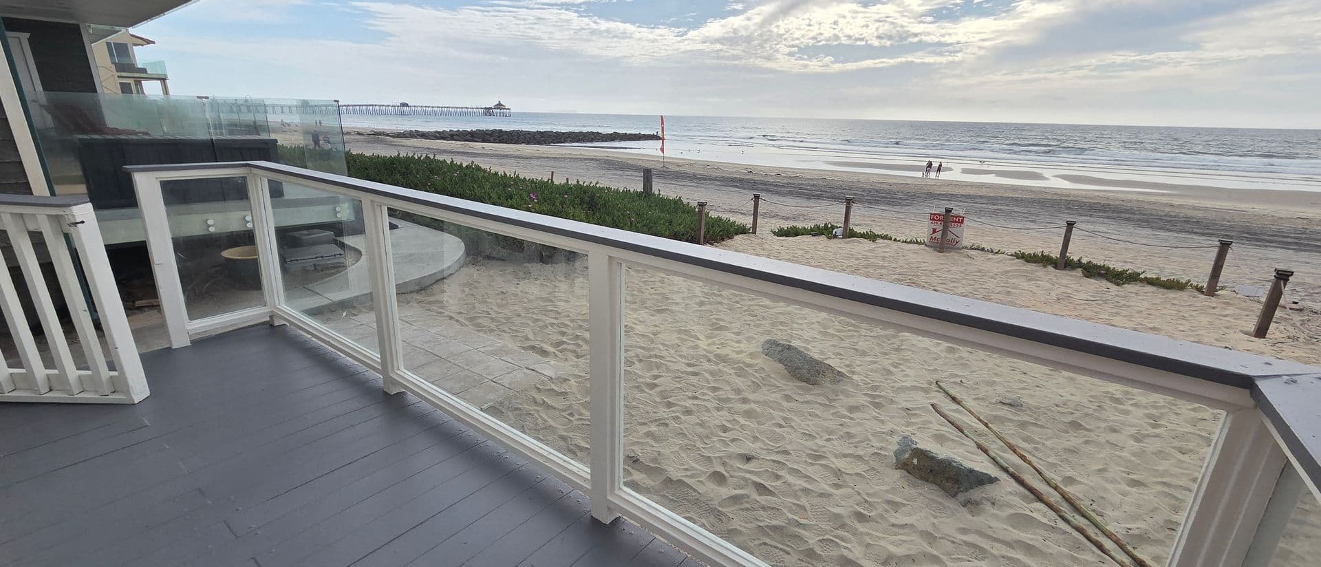Imperial Beach House: 650 Ocean Lane