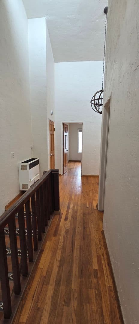 Imperial Beach House: 650 Ocean Lane