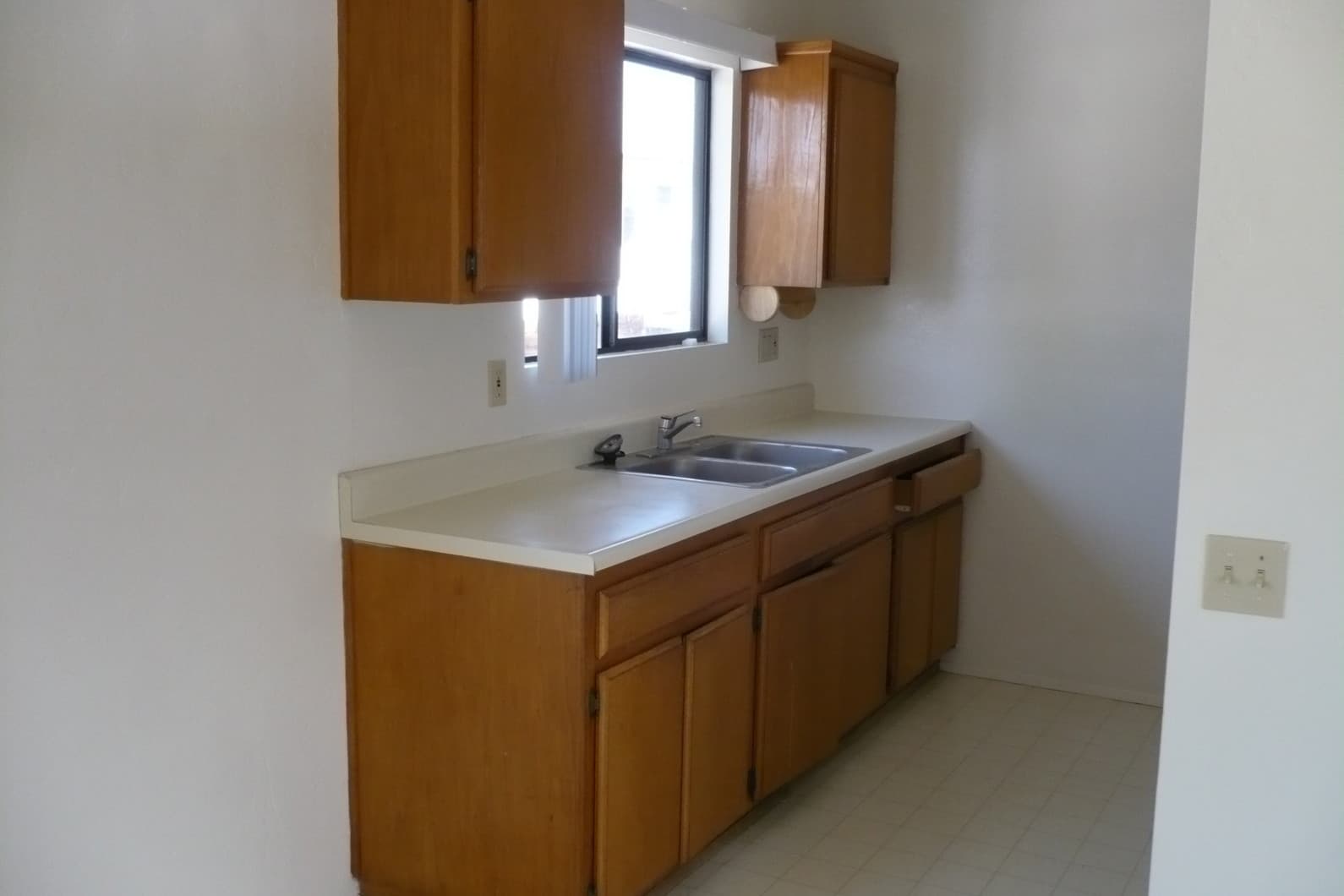 Imperial Beach Apartment: 1028-1030 11th Street