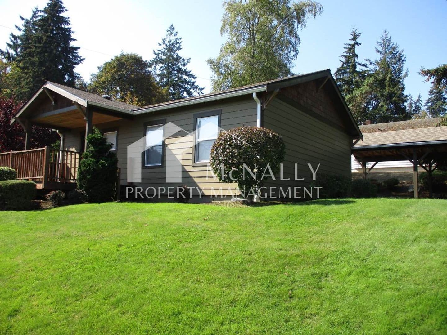 Gig Harbor House: 3309 Tarabochia St