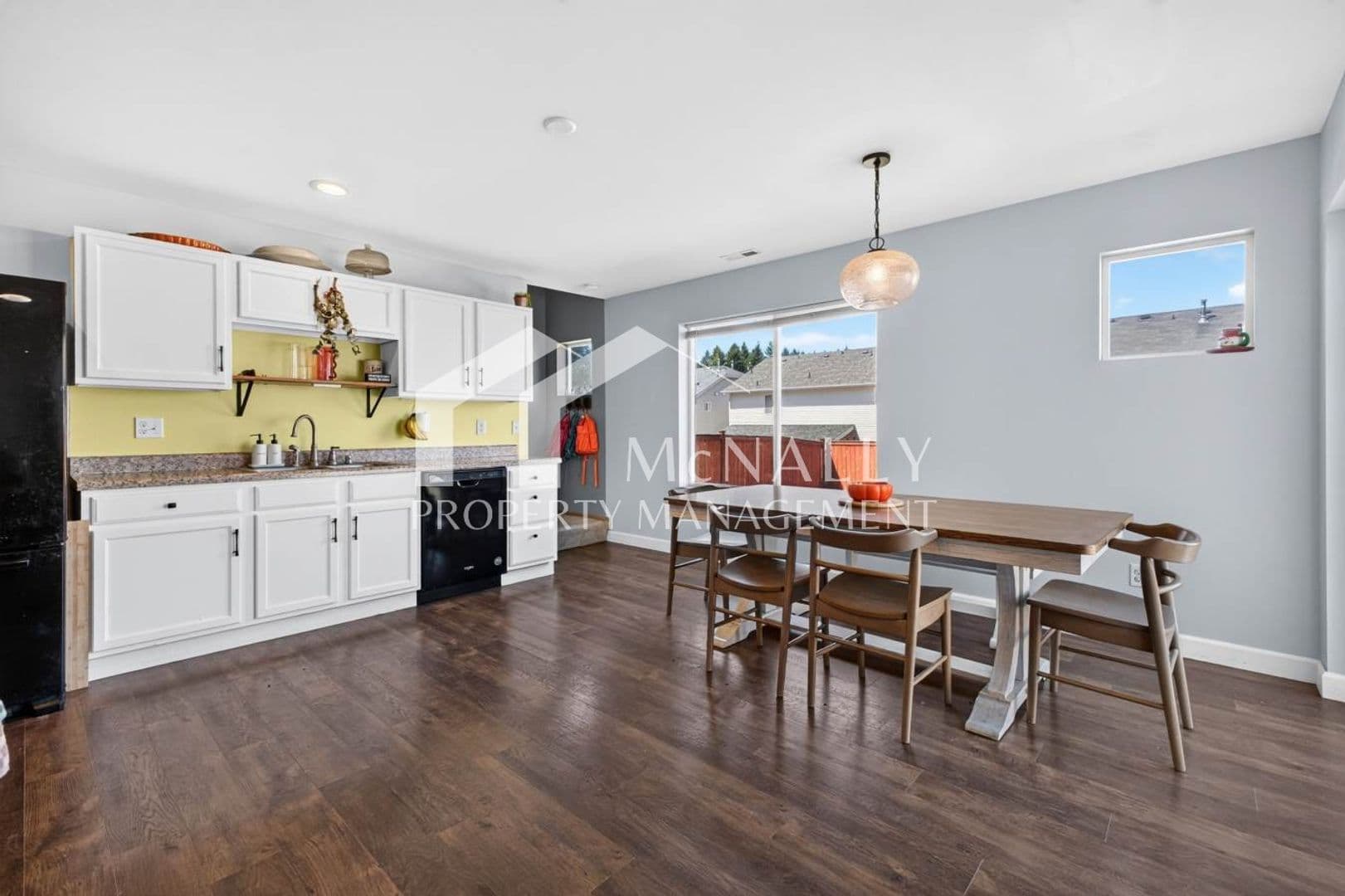Port Orchard House: 2753 SW Egret St