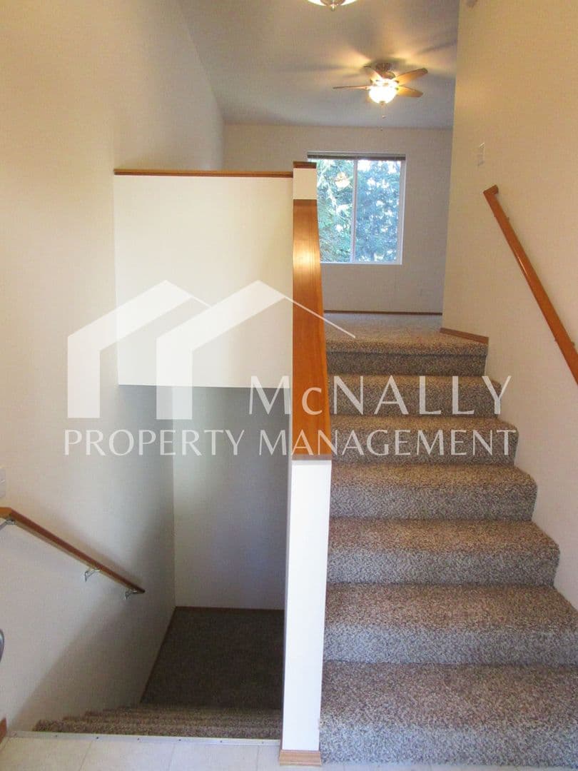 Gig Harbor House: 7504 Sorrell Ct