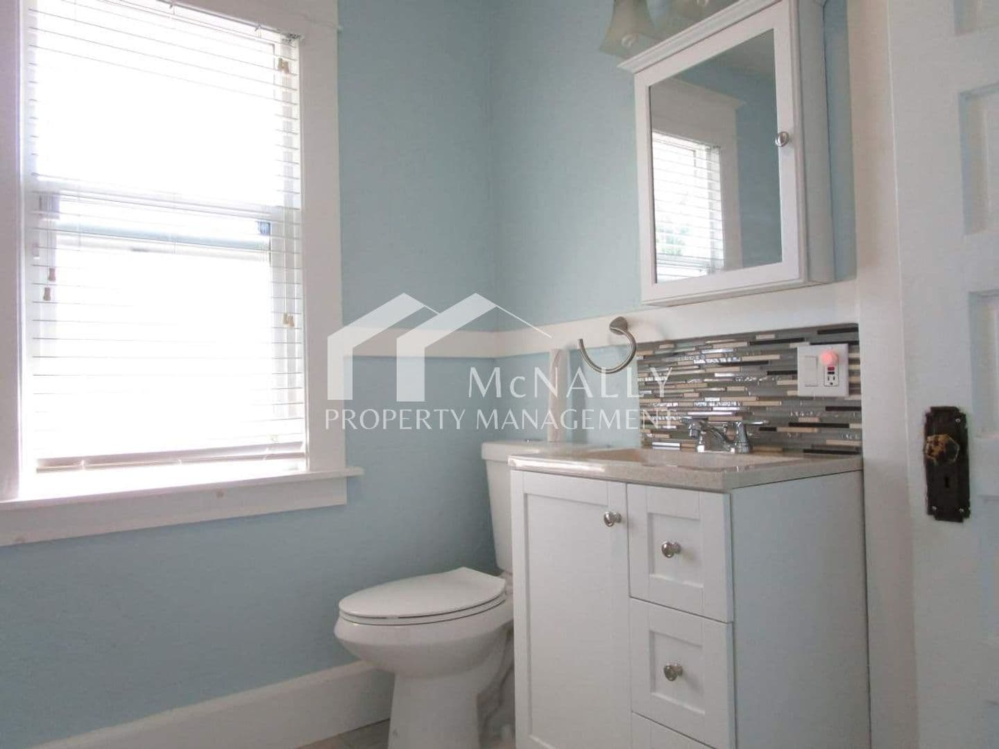Tacoma House: 1814 N Proctor