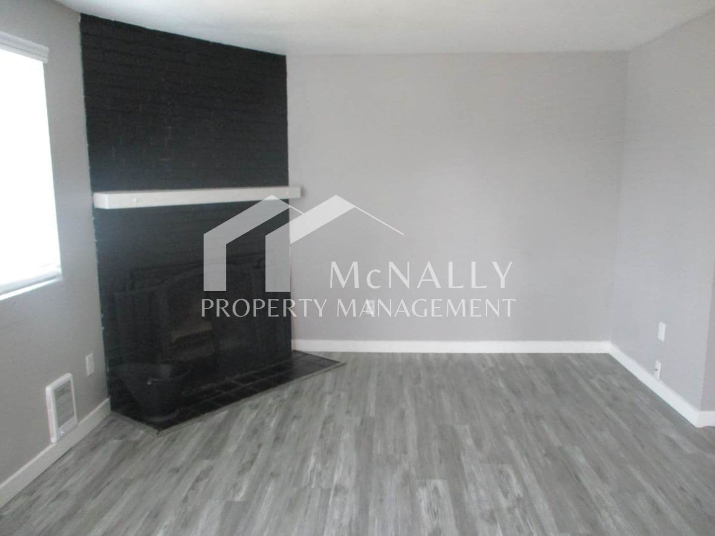 Tacoma Multiplex: 10615 10617 10th Ave Ct S